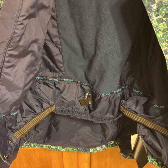 OFFERS WELCOME Burton snowboarding jacket Size L (12) EUC - Picture 9 of 9